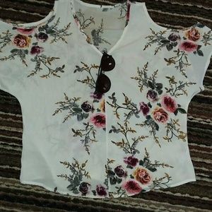 Cold shoulder top